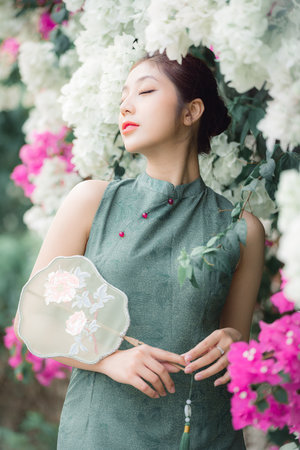 综合伊人久久AV